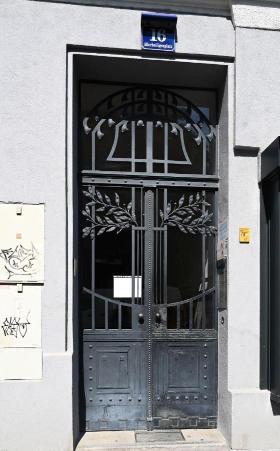شقة Charming Domicile Wien Allerheiligenplatz المظهر الخارجي الصورة